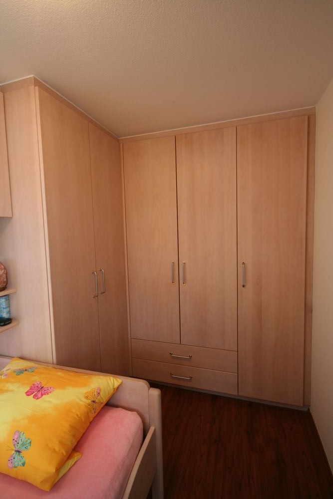 Kleiderschrank Kleiderschrank