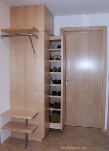 Ahorn Garderobe